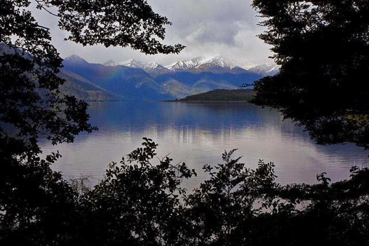 Mountains Edge Cabins Monowai Buitenkant foto